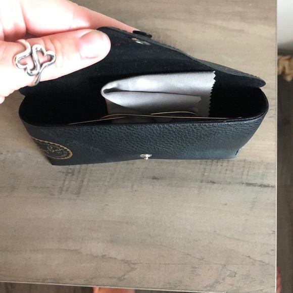 Aviator Ray-Ban Sunglasses - Picture 4 of 4